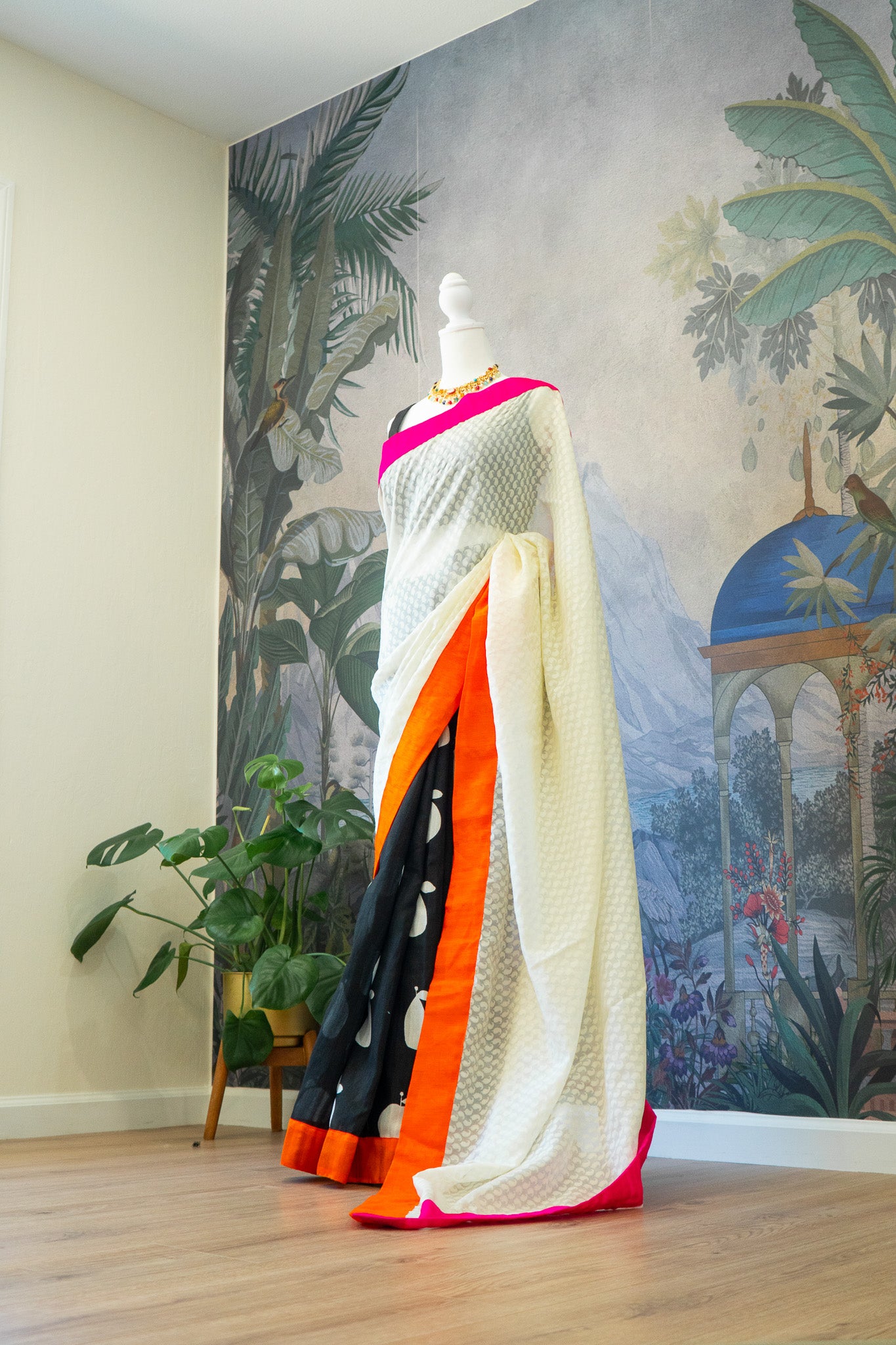 Black-White | Mul Cotton Self-Drape